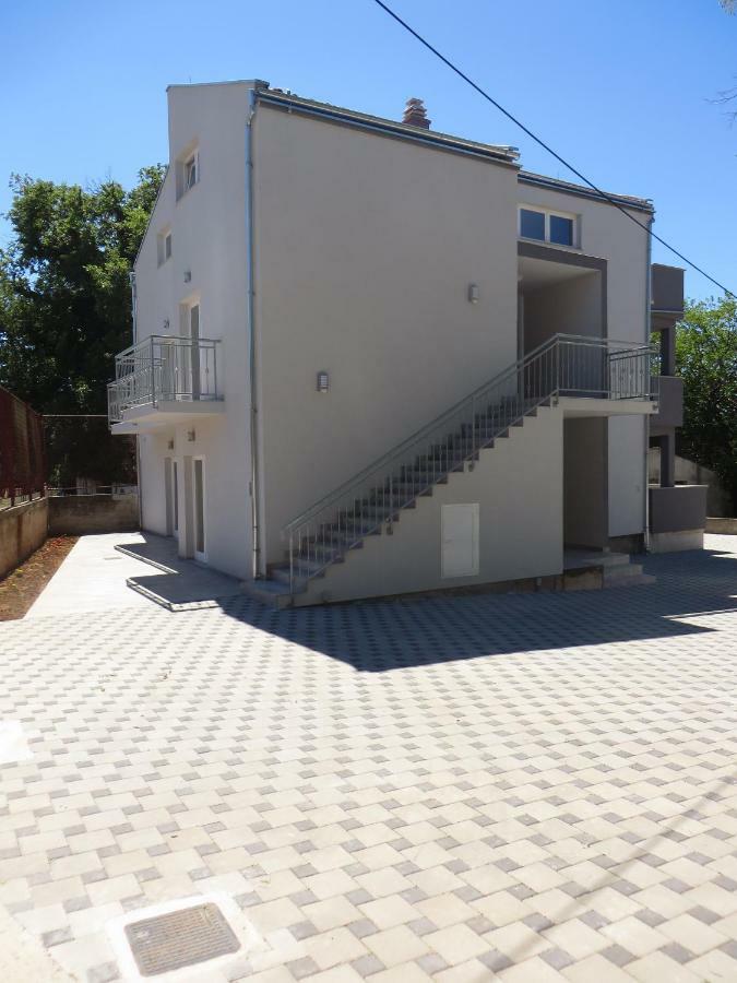 Luka Apartments Биоград-на-Мору Экстерьер фото