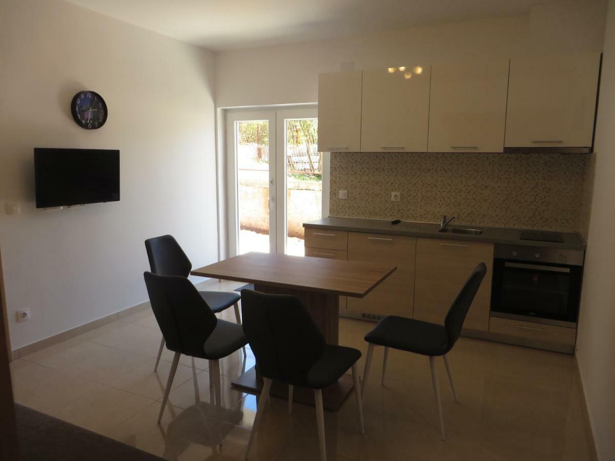 Luka Apartments Биоград-на-Мору Экстерьер фото